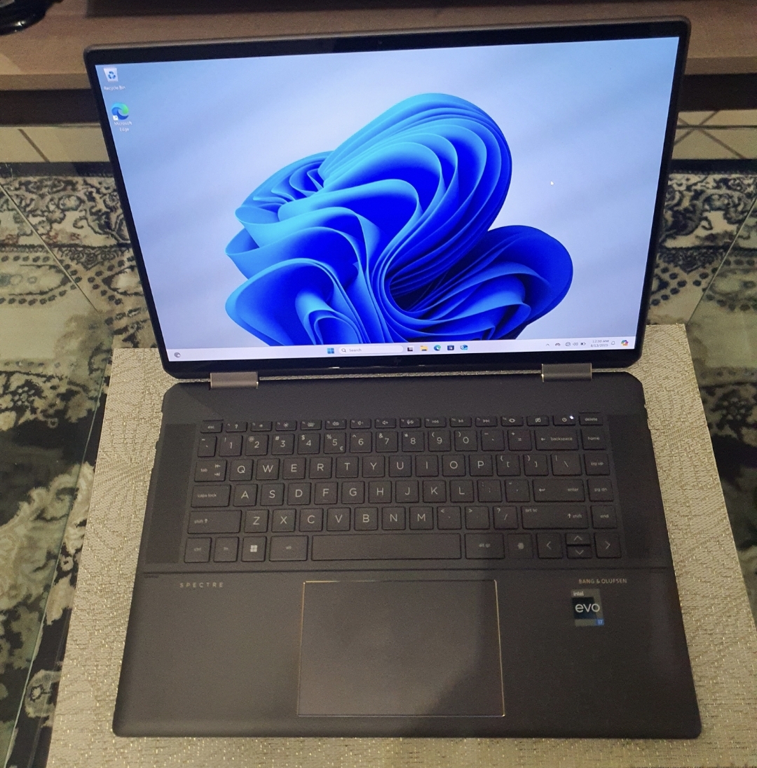 HP Spectre x360 16"